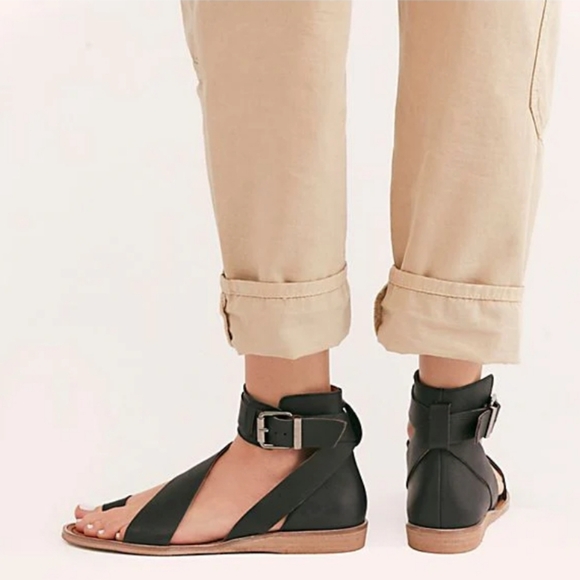 FREE PEOPLE Vale Boot Sandals Black - Picture 3 of 14